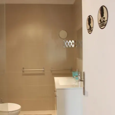 The Blue House - Saint Pauls شقة Lisboa