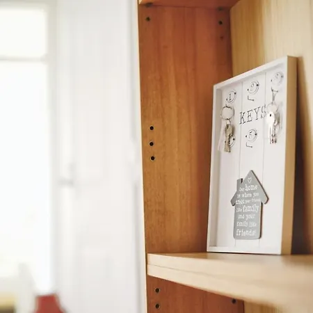 The Blue House - Saint Pauls *